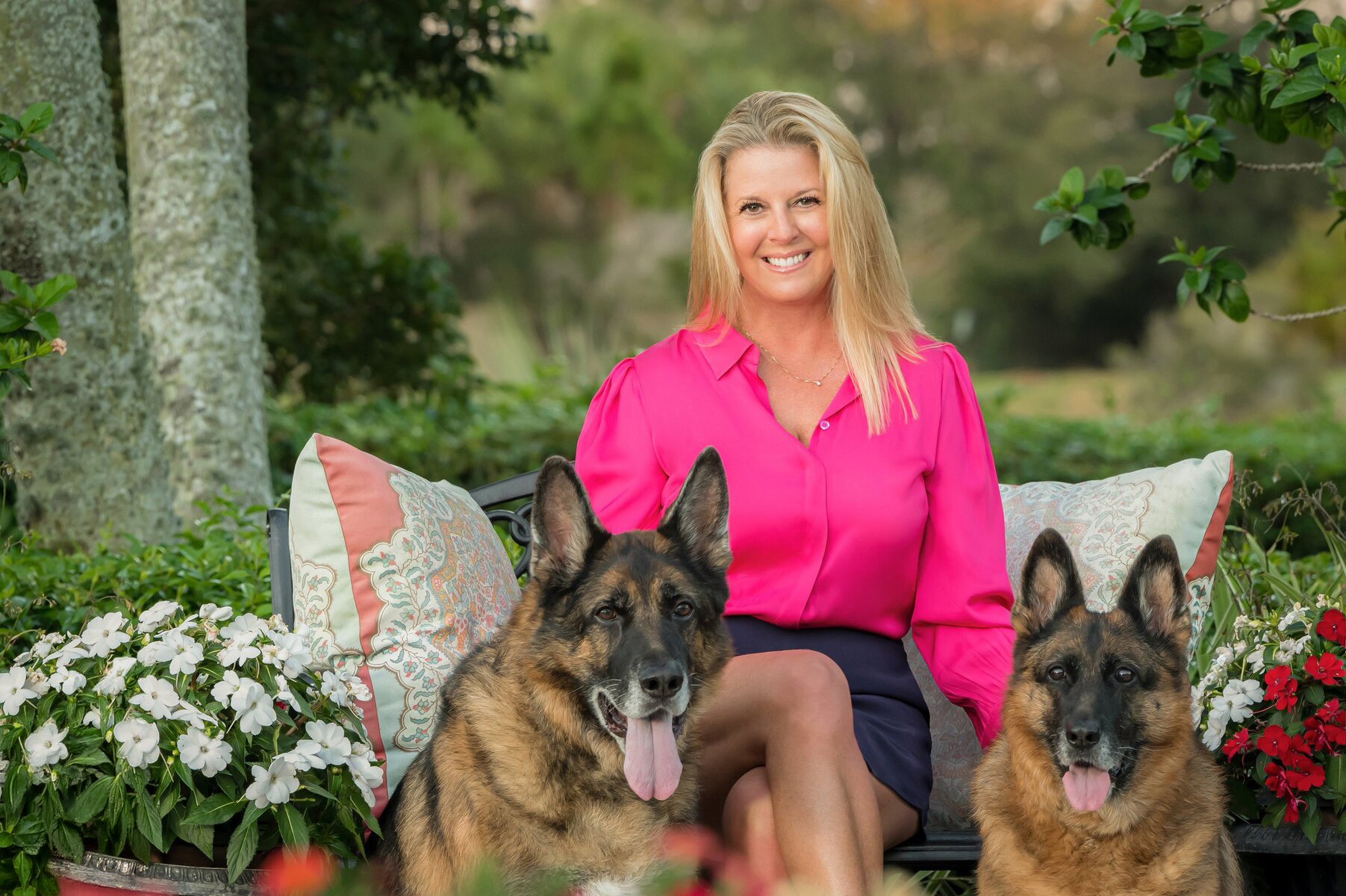 Family and pet photos at a park Palm beach Gardens, Family and pet photographer.